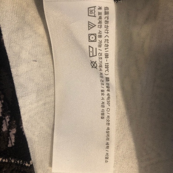 HOLLISTER Tribal Crop Top - Picture 7 of 9